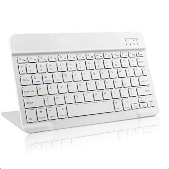 Universal Slim Bluetooth Keyboard - Picture 1 of 4
